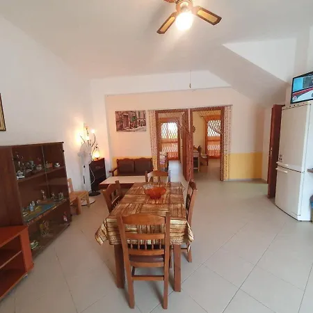 Zoe's House Apartment Skiathos Town